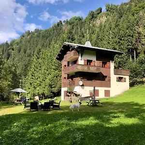 Appartement En Pleine Nature Avec 2 Pour 6 Ou 8 Qui Peuvent Réunis En 1 Pour 14 Personnes, Saint-Gervais-les-Bains